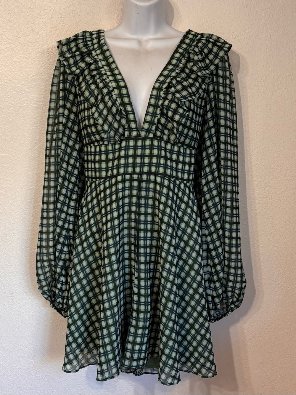 Anthropologie Hutch Plung V-Neck Plaid Ruffle Romper Large